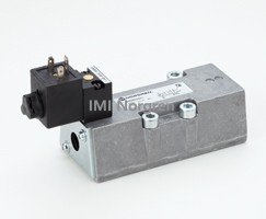 SXE9575-Z70-81-33N